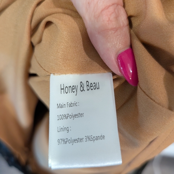 Honey & Beau Black and Tan Puff Sleeve Mini Dress With Sewn Applique Sz. 4 - Picture 9 of 13